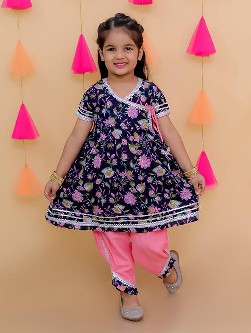 girls printed short sleeves kurta pant set - 21555843 - Very Small Image - 1