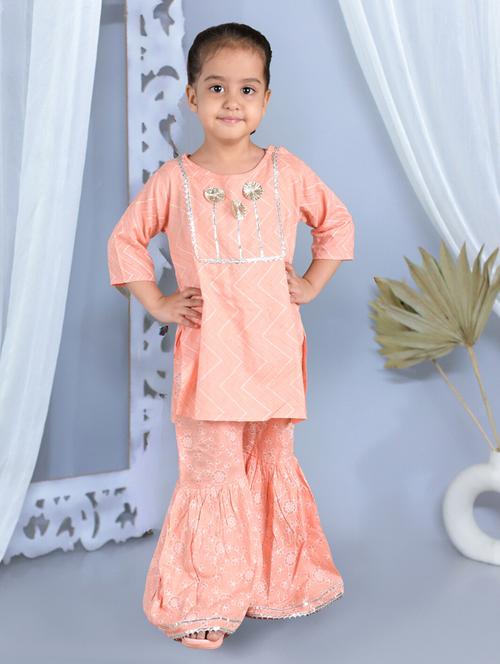 girls printed three quarter sleeves kurta sharara set - 21555846 - Very Small Image - 1