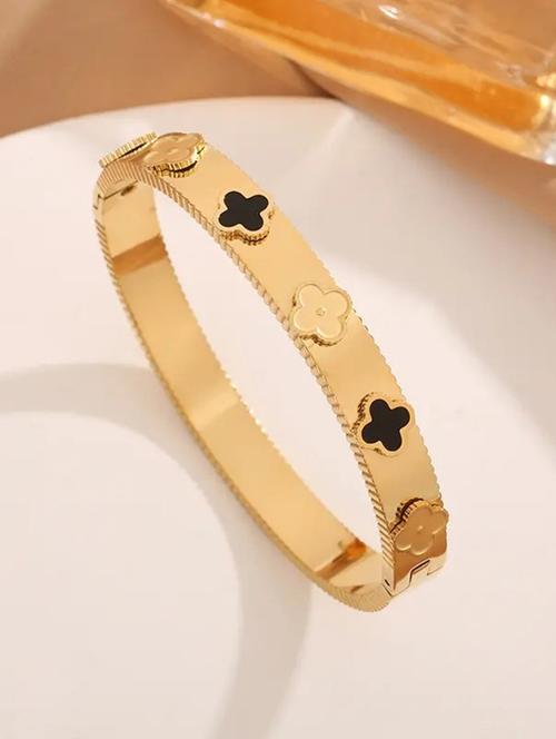women gold stainless steel bangle bracelet - 21558709 - Very Small Image - 1