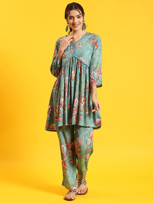 women floral v neck co-ord set - 21559376 - Very Small Image - 1