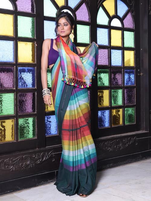 women color blocked handloom saree - 21561990 - Very Small Image - 1