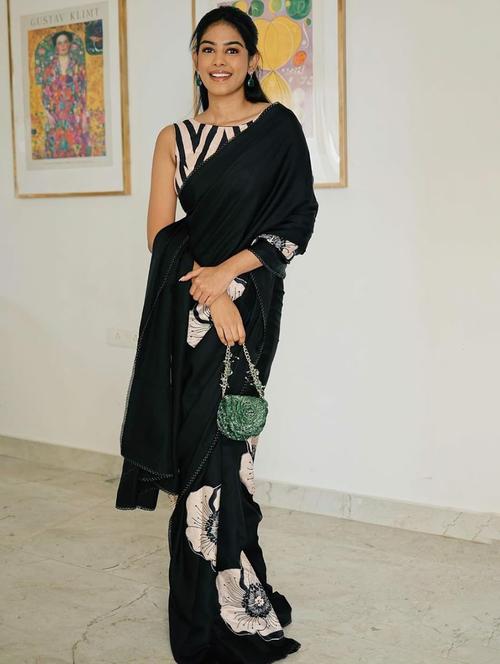 women floral printed saree - 21567128 - Very Small Image - 1