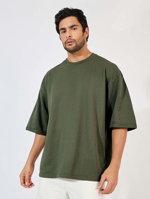 men round neck oversized t-shirt - 21569219 - Very Small Image - 1