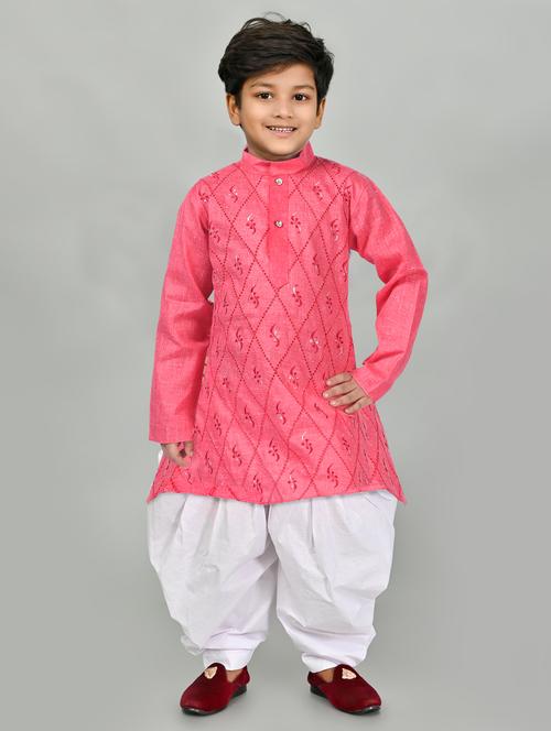 boys embroidered mandarin neck kurta salwar set - 21585436 - Very Small Image - 1