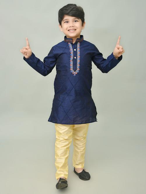 boys embroidered mandarin neck kurta pyjama set - 21585449 - Very Small Image - 1