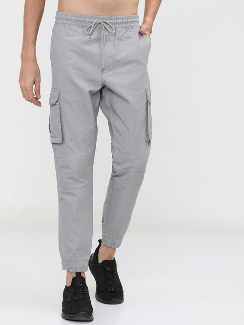 men solid regular fit mid rise cargo - 21596353 - Very Small Image - 1