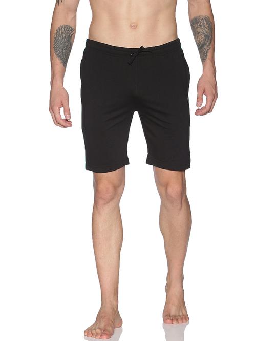 men mid rise solid shorts - 21596792 - Very Small Image - 1