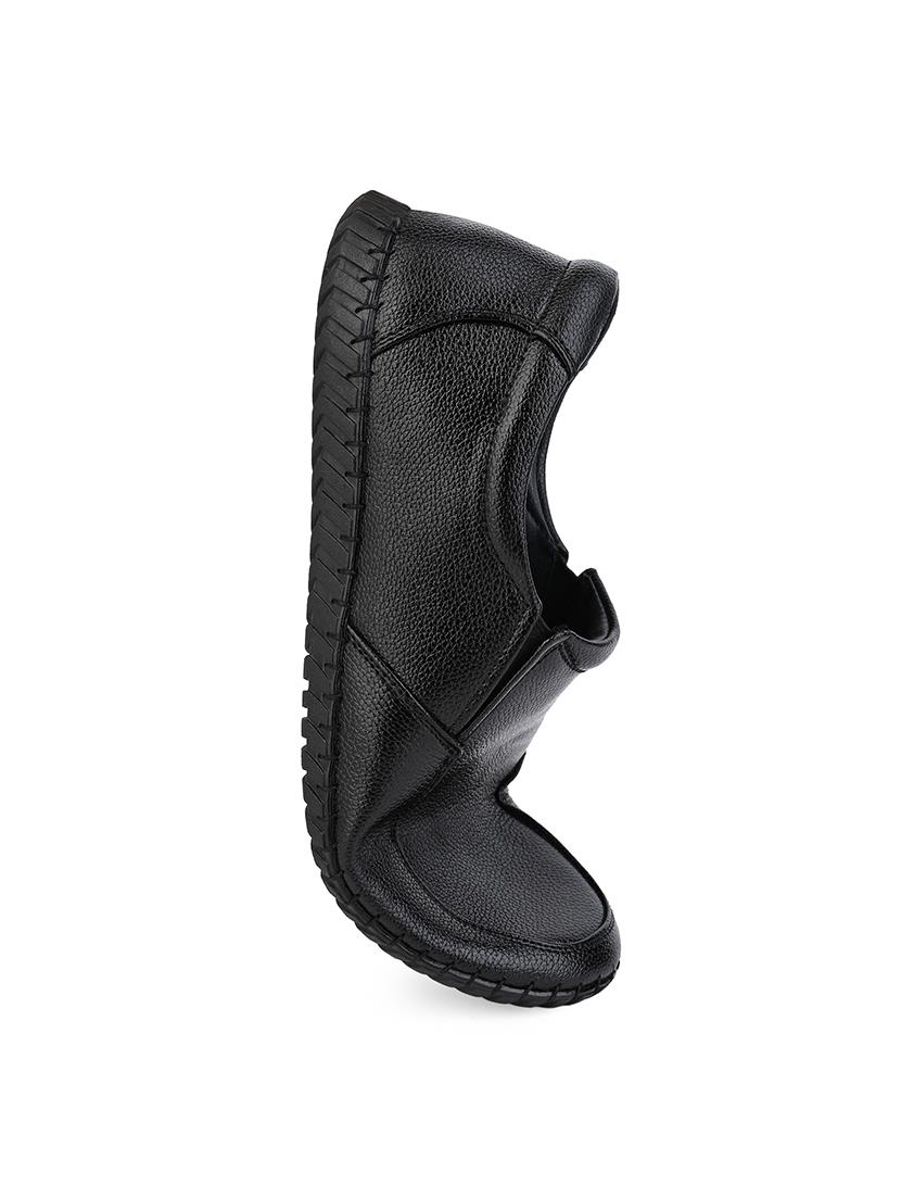 men black solid slip on - 21597480 - Standard Image - 4