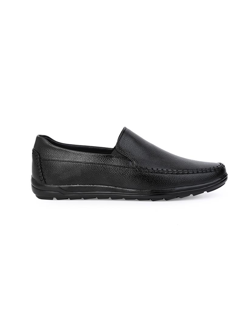 men solid slip on shoes - 21597486 - Zoom Image - 3