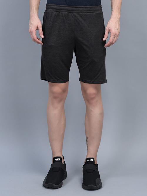 men mid rise solid shorts - 21601406 - Very Small Image - 1