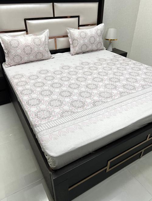 printed tc fitted king-sized bedsheet with 2 pillow covers - 21604253 - Very Small Image - 1