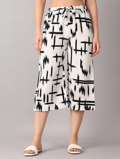 women printed regular fit capri  - 21607905 - Very Small Image - 1