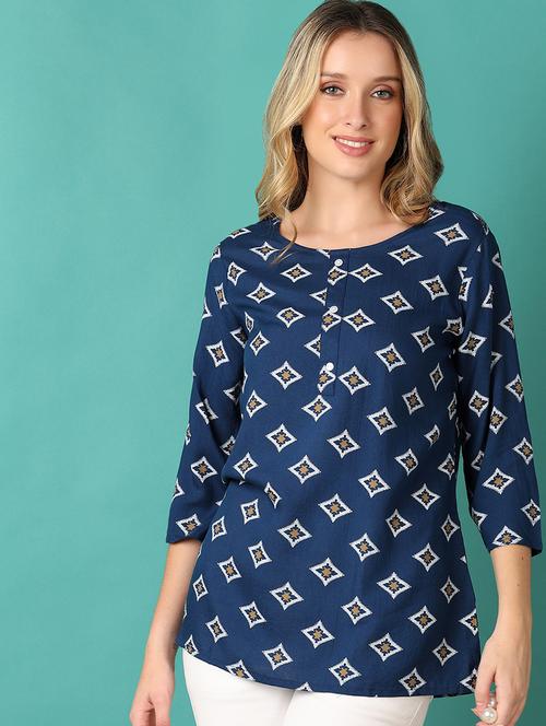 women three quarter sleeve straight kurti - 21608410 - Very Small Image - 1