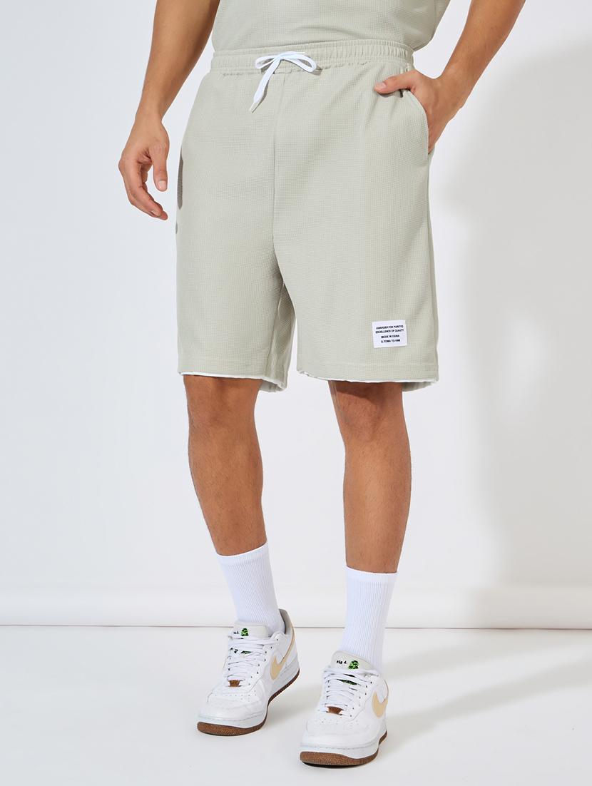 men self design round neck co-ord sets - 21618061 - Standard Image - 3