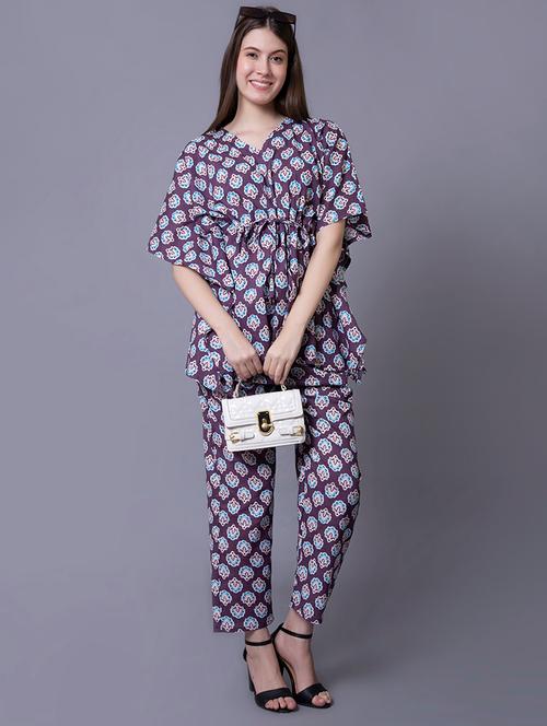 women v-neck printed top and trouser co-ord set - 21618389 - Very Small Image - 1