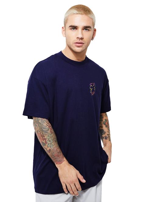 men round neck printed oversized t-shirt - 21621945 - Very Small Image - 1