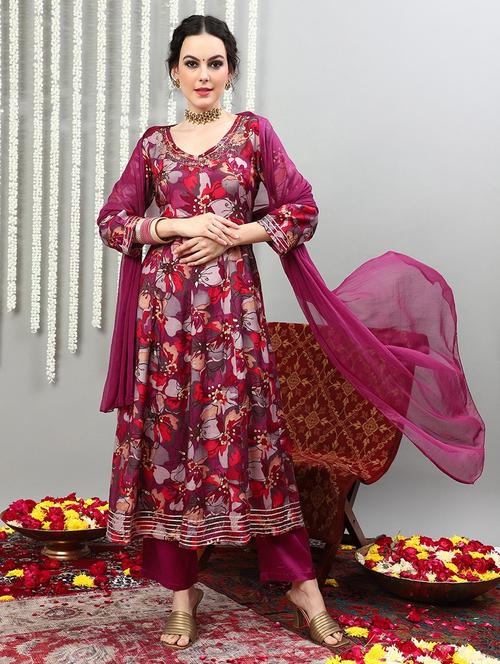 women three quarter sleeve kurta pant with dupatta set - 21622642 - Very Small Image - 1