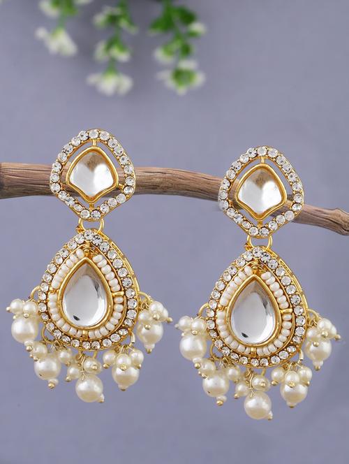 women white kundan work drop earrings - 21627089 - Very Small Image - 1