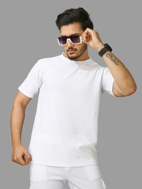 men round neck plain t-shirt - 21631144 - Very Small Image - 1