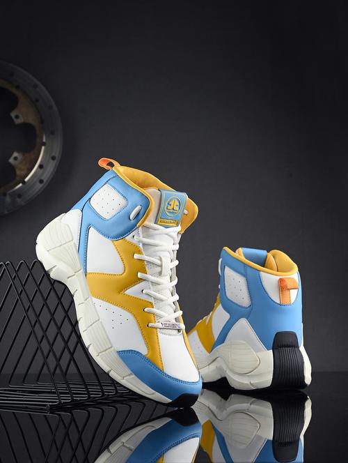 men lace up basketball sport shoes - 21633503 - Very Small Image - 1