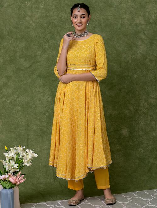 women yellow printed round neck kurta pant set - 21638549 - Very Small Image - 1