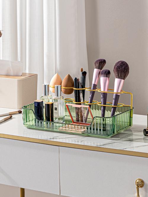 silver martini make-up organizer - 21645357 - Very Small Image - 1