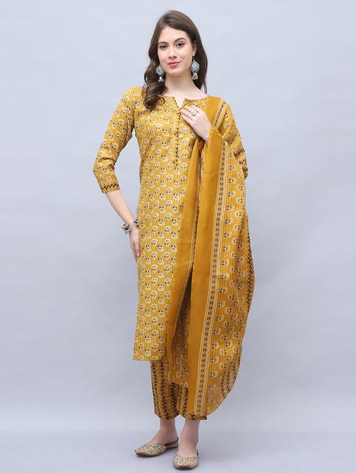 women three quarter sleeve kurta pant with dupatta set - 21650349 - Very Small Image - 1