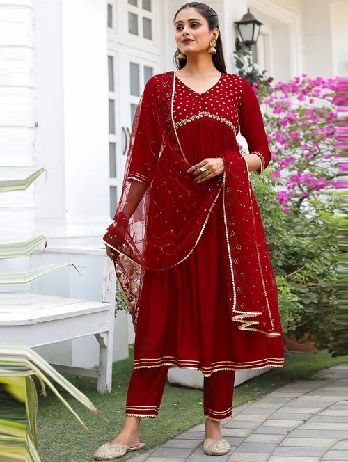 Women Embroidered Kurta Pant Set With Dupatta - 21650353 - Very Small Image - 1