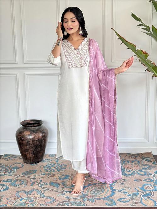 women embroidered kurta pant set with duaptta - 21650949 - Very Small Image - 1