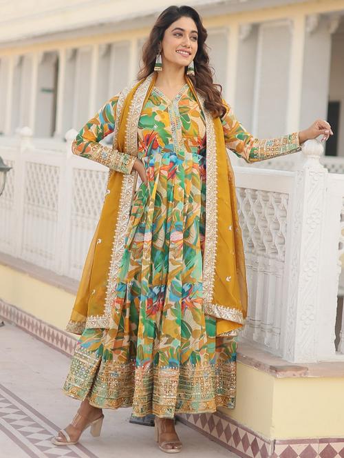 women long sleeve kurta pant with dupatta set - 21651840 - Very Small Image - 1