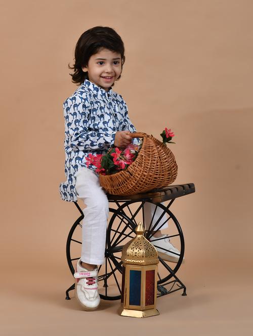 boys mandarin neck printed kurta pyjama set  - 21653404 - Very Small Image - 1