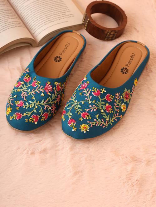 Women Embroidered Slip On Jutis - 21662945 - Very Small Image - 1