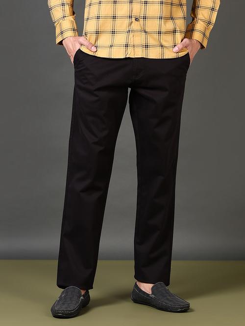 Men Solid Mid Rise Flat Front Casual Trouser - 21663778 - Very Small Image - 1