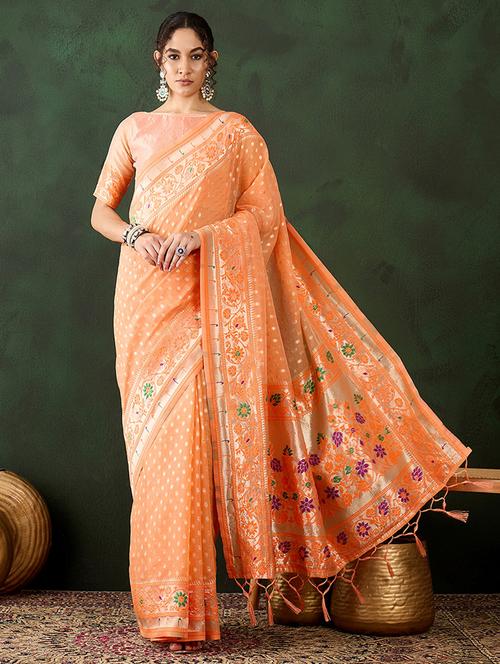 women self design banarasi saree with blouse - 21665993 - Very Small Image - 1