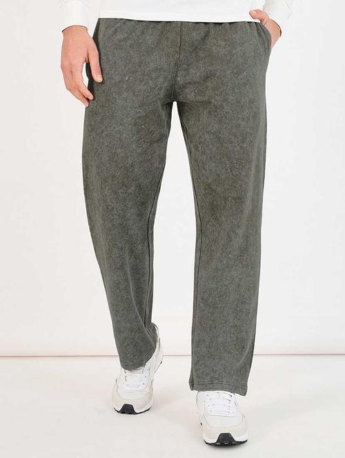 men olive relaxed fit full length track pants - 21666316 - Very Small Image - 1