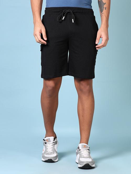 men mid rise solid shorts - 21666698 - Very Small Image - 1