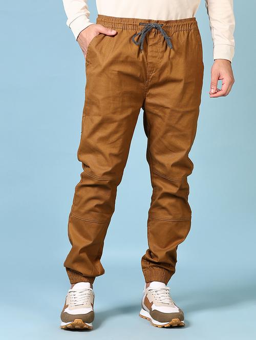 men solid mid rise regular fit jogger - 21666791 - Very Small Image - 1