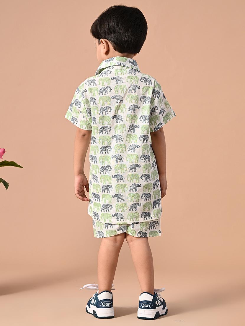 boys printed shorts & shirt co-ords set - 21670702 - Standard Image - 3