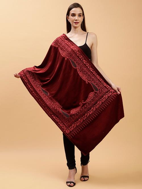 women embroidered velvet shawl - 21673281 - Very Small Image - 1