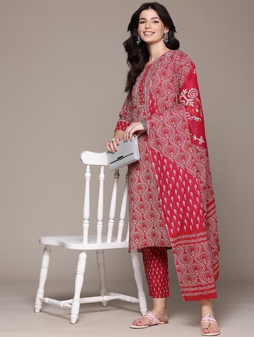 women three quarter sleeve kurta pant with dupatta set - 21675284 - Very Small Image - 1