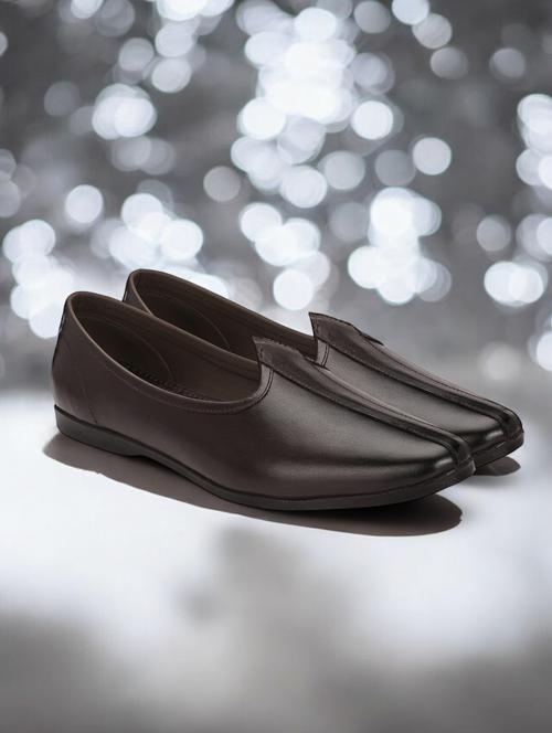 brown solid slip on juti - 21675641 - Very Small Image - 1