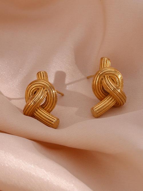 women gold plated studs earrings - 21677787 - Very Small Image - 1