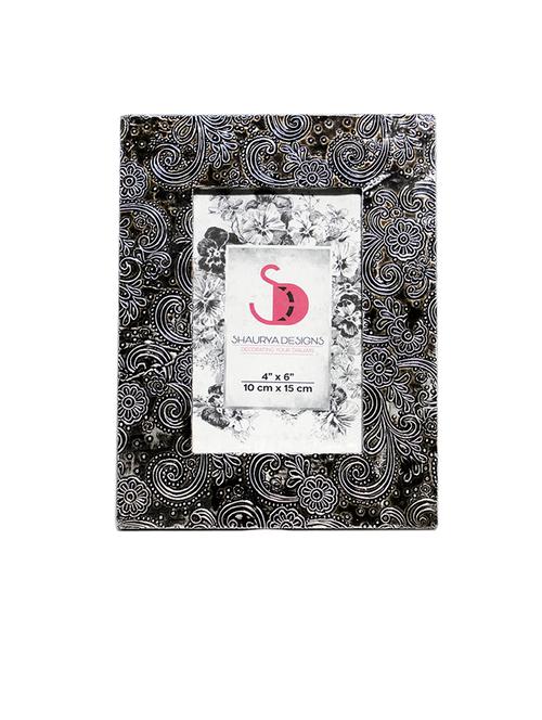 table mounted wood photo  frame - 21678508 - Very Small Image - 1