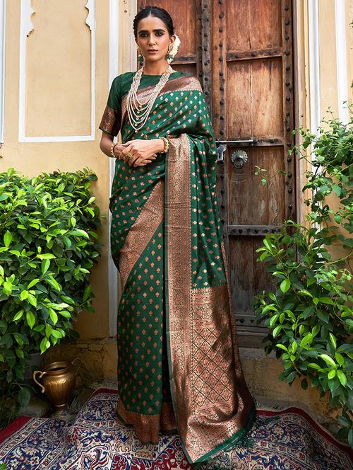 women self design banarasi saree with blouse - 21678691 - Very Small Image - 1
