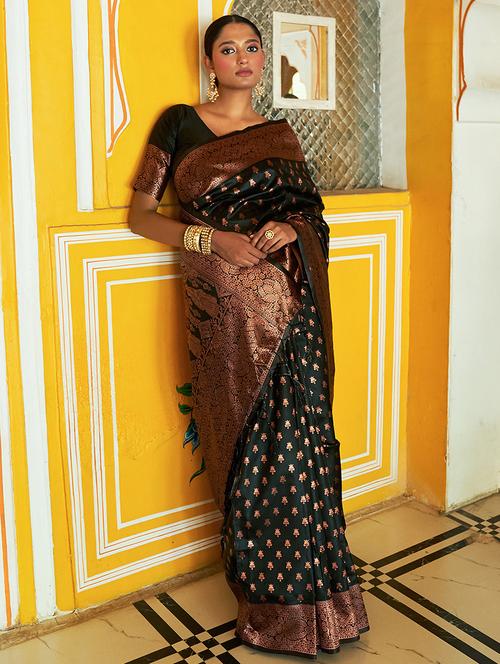 women self design banarasi saree with blouse - 21678696 - Very Small Image - 1