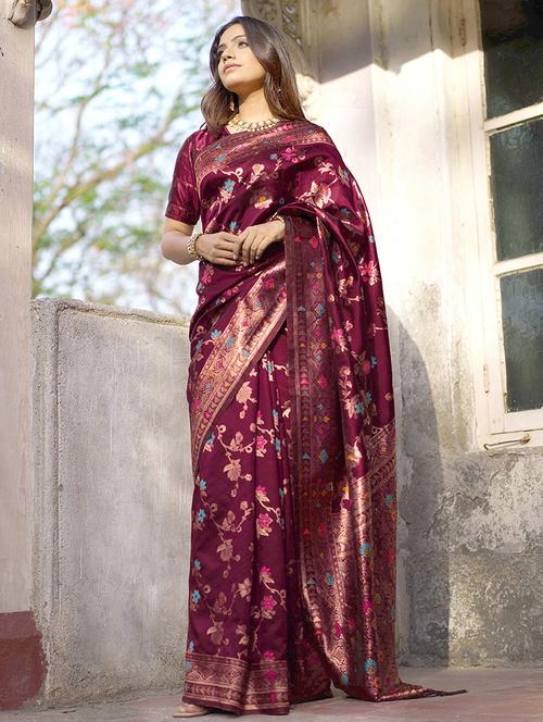 women self design banarasi saree with blouse - 21678714 - Very Small Image - 1