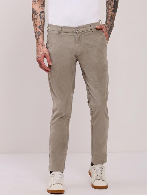men low rise solid chinos - 21682450 - Very Small Image - 1