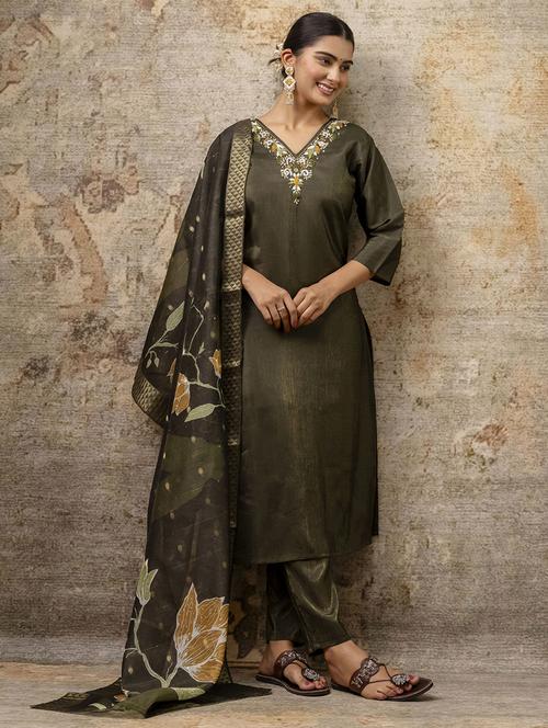 women three quarter sleeve kurta pant with dupatta set - 21684130 - Very Small Image - 1