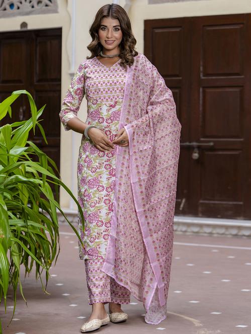 women three quarter sleeve kurta pant with dupatta set - 21684213 - Very Small Image - 1