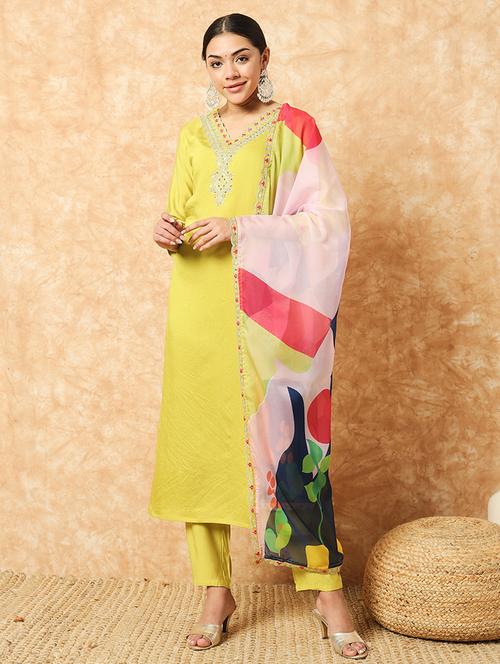 women three quarter sleeve kurta pant with dupatta set - 21684700 - Very Small Image - 1